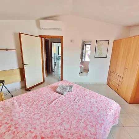 A/c, Sea View, 400 From The Apartman Punta Molara