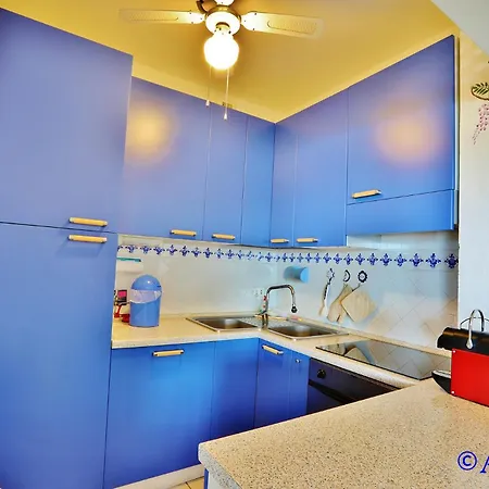 Appartement A/c, Sea View, 400 From The Punta Molara
