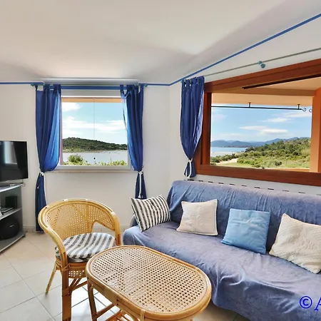 Appartement A/c, Sea View, 400 From The Punta Molara