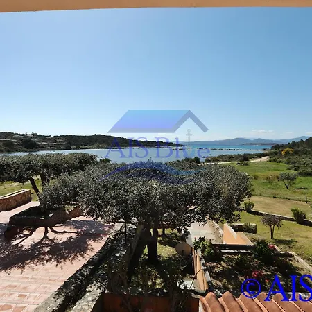 Appartement A/c, Sea View, 400 From The *