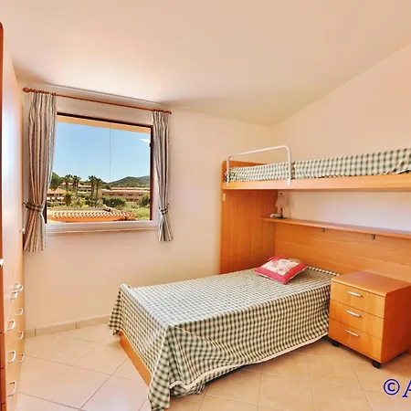 A/c, Sea View, 400 From The Punta Molara
